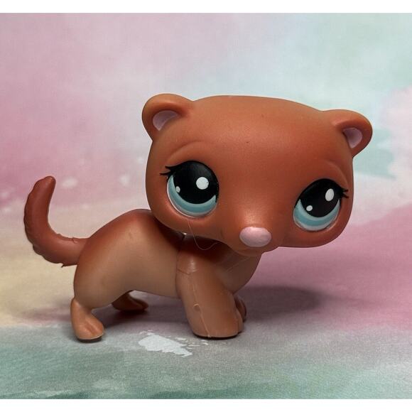 LPS Littlest Pet Shop Lot of 2- #209 Brown Tan Ferret and #334 Red Brown Ferret - Picture 7 of 13